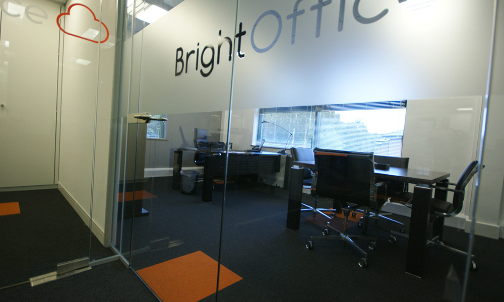 bright_office_5